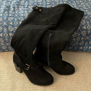 💛 woman’s black suede boots size 8